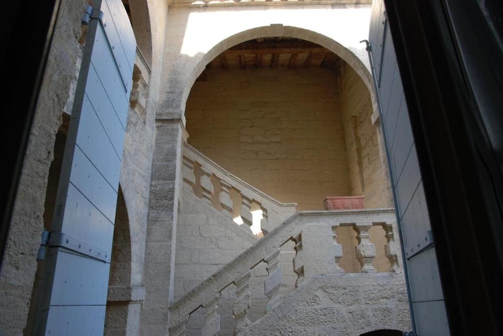 Bed and Breakfast Le Richelieu Uzès Exterior foto